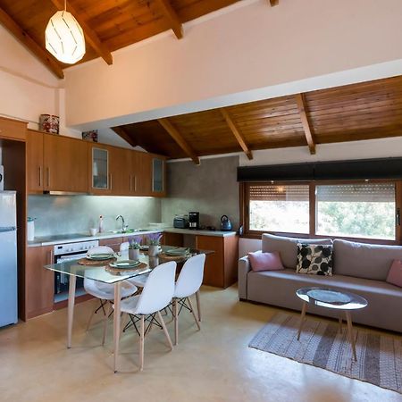 Seaside Heaven - Sunset Views Close To The Beach Apartment Каламата Екстериор снимка