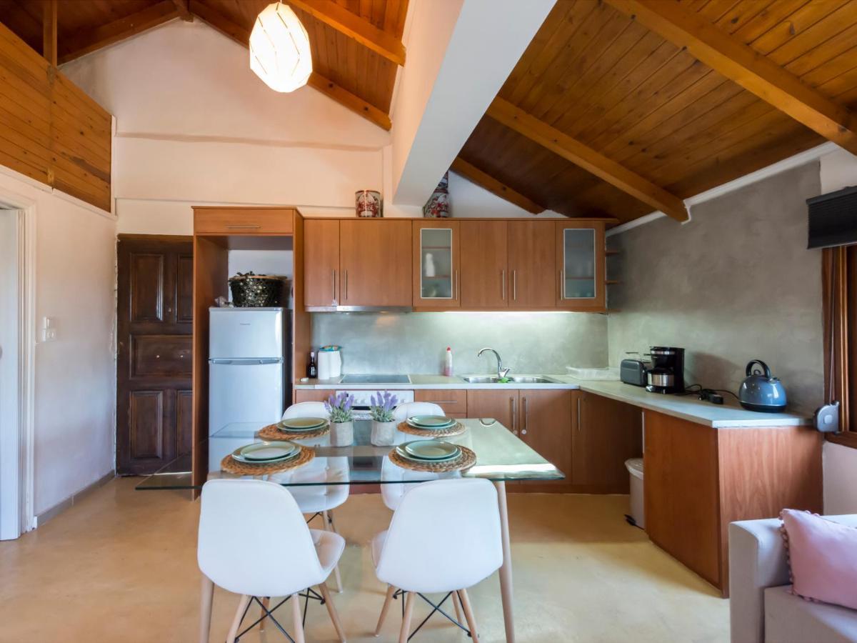 Seaside Heaven - Sunset Views Close To The Beach Apartment Каламата Екстериор снимка